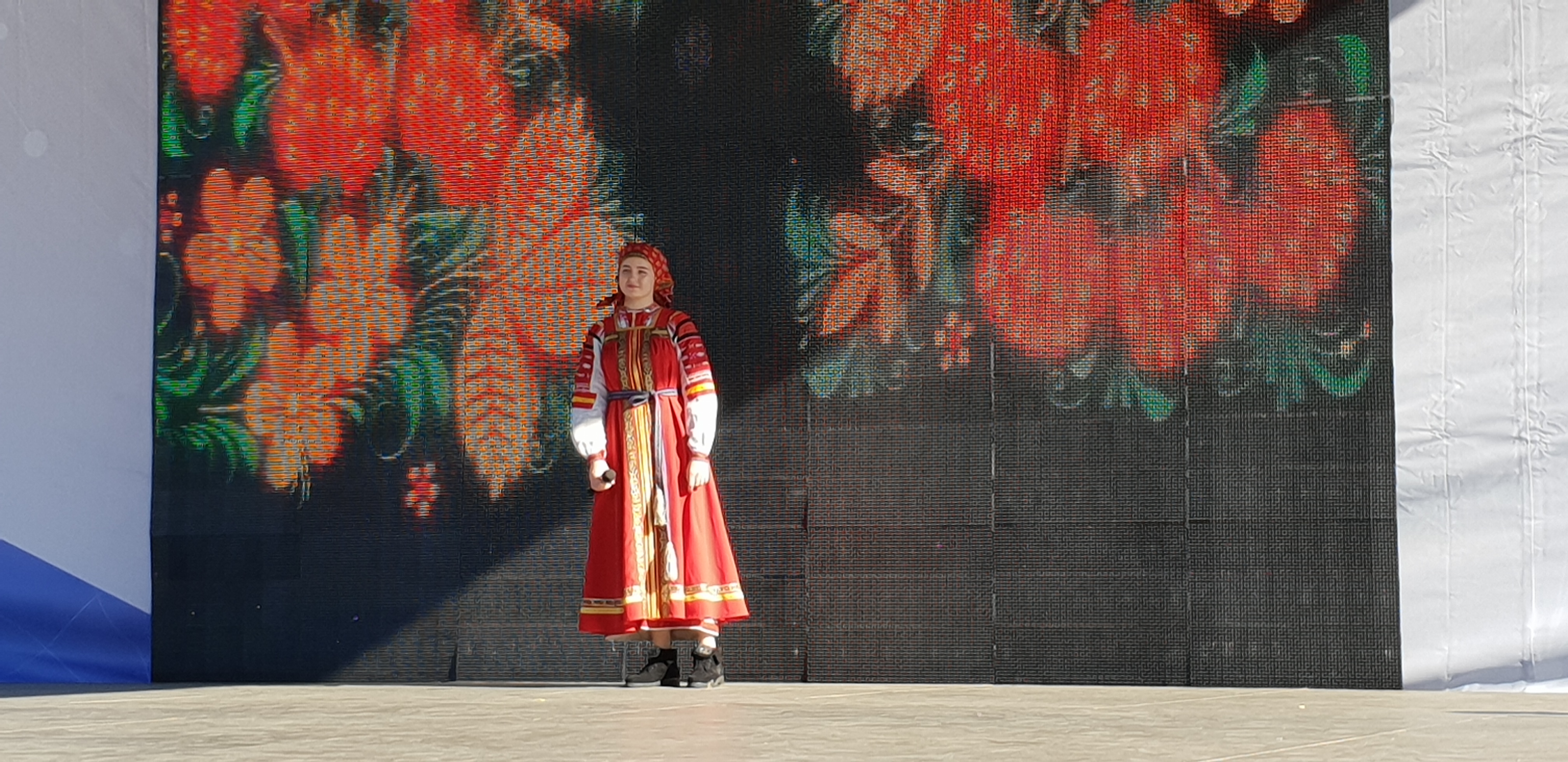 Елена Богданова солистка ансамбля "Багатица"