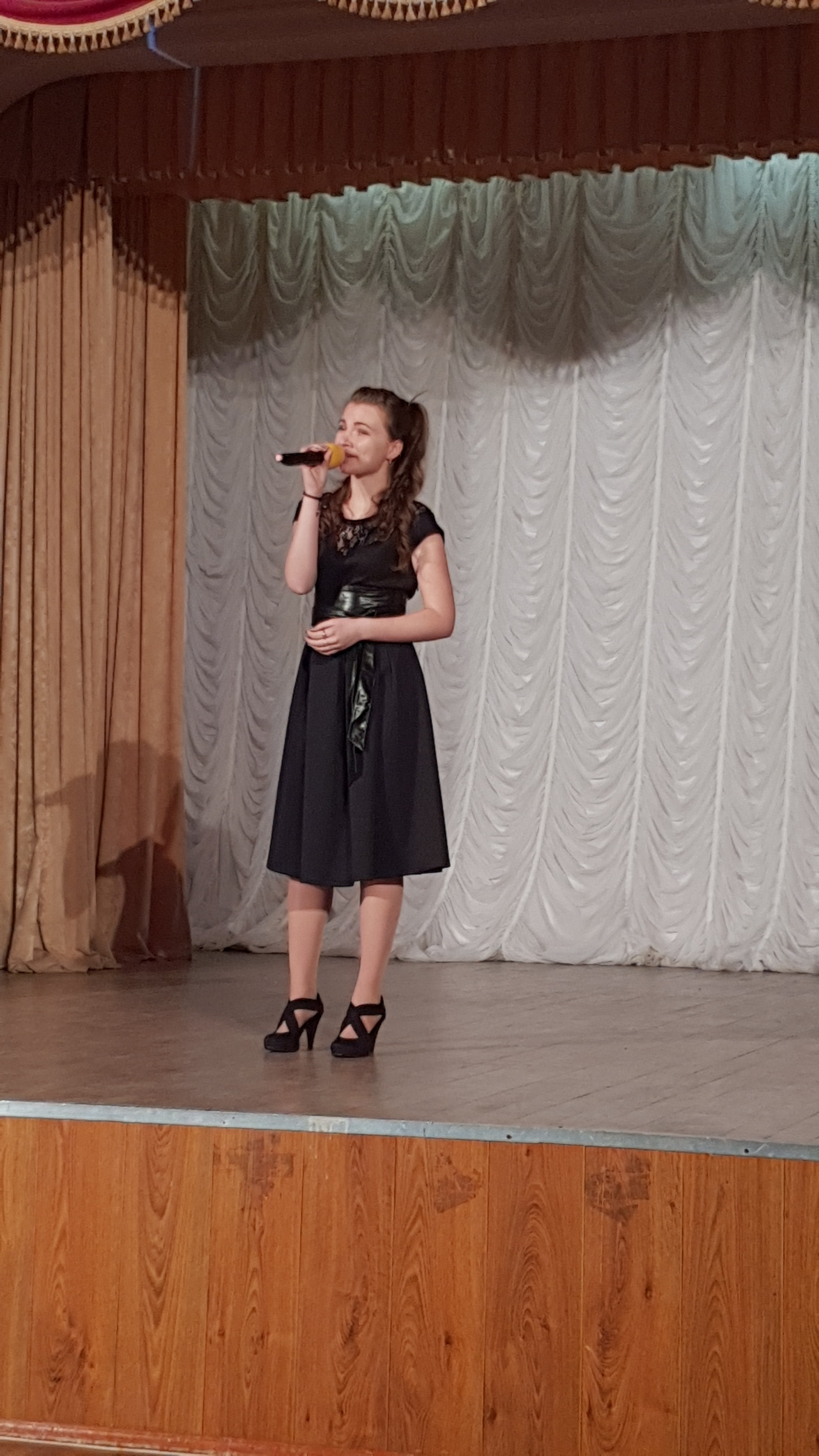 Сопронова Екатерина с песней "Мой милый еслиб небыло войны"