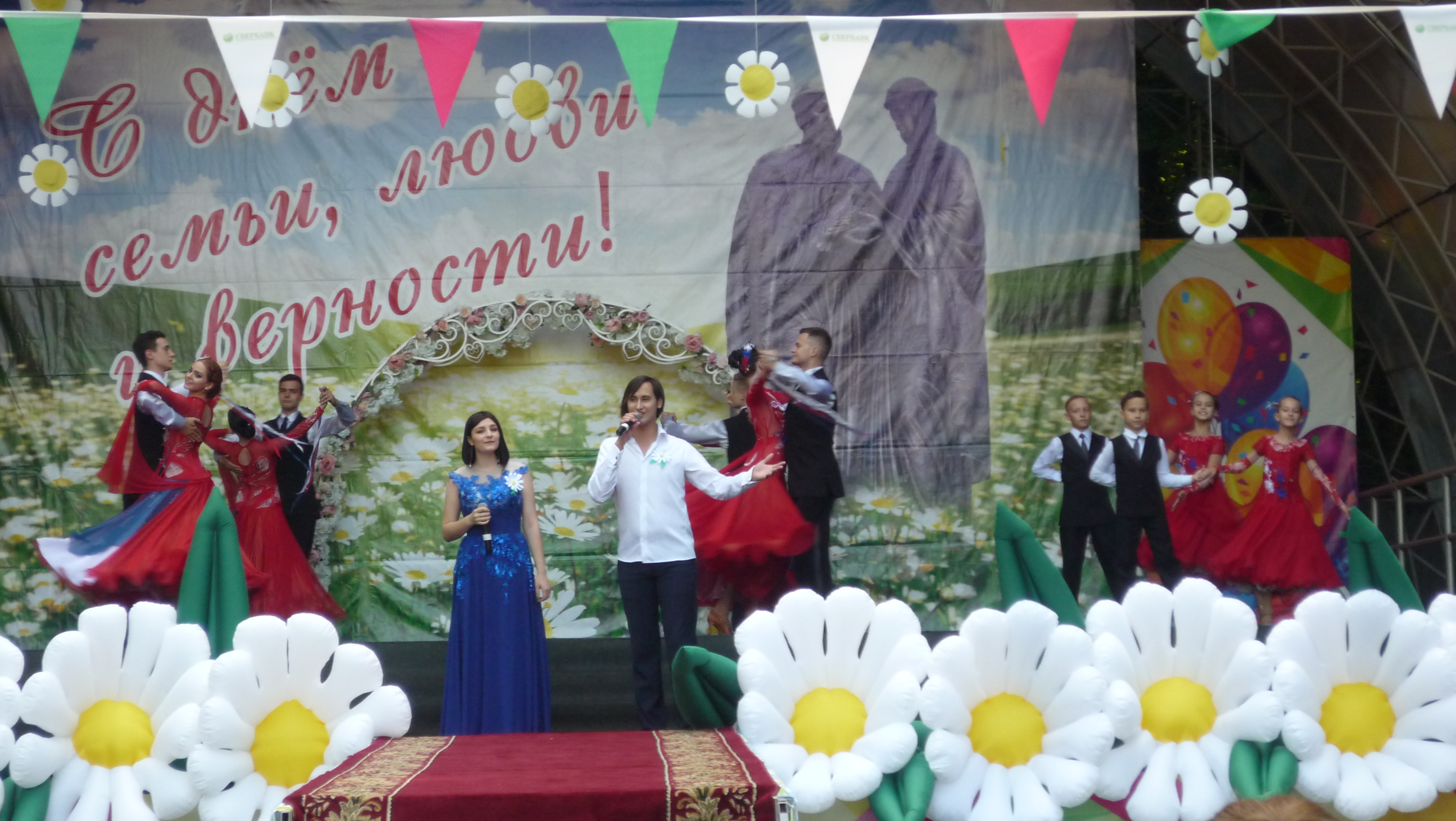 "Может знает лес" - песня для всех, кто нашел свою вторую половинку!